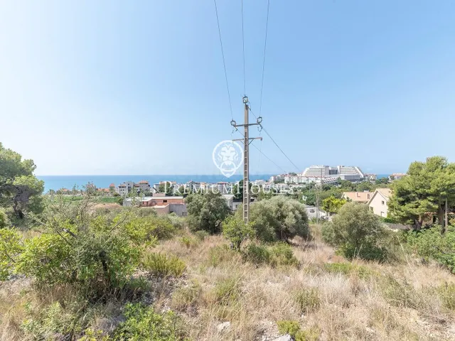 Espectacular terreno en venta con vistas al mar en Levantina - foto 3