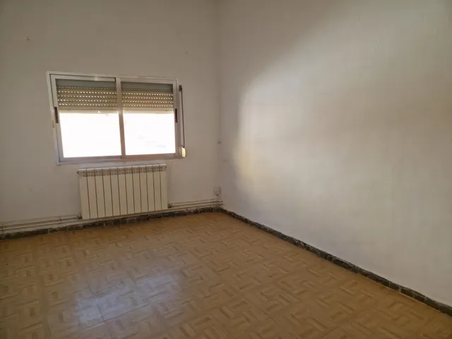 AOC VENDE EN EL CENTRO DE MOSTOLES, CASA EN PRIMERA PLANTA PARA REFORMAR CON GRAN POTENCIAL. — 22
