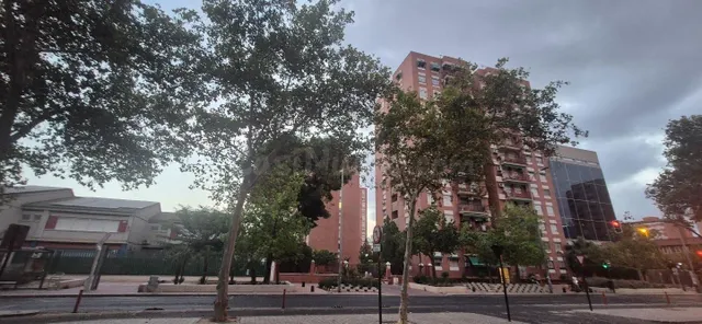 Inmueble en la Avenida de la fama — 14