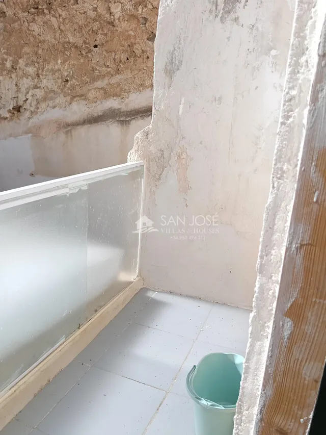 Se vende encantadora casa semi reformada en el corazón de Aspe — 22
