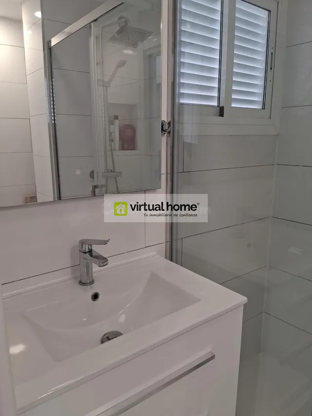 Moderno Apartamento Reformado en Rincón de Loix, Benidorm - €198,000 — 3