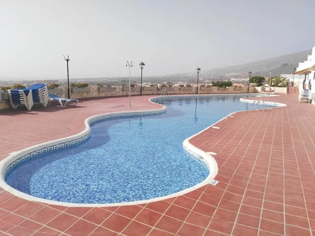 Roque Conde. Piso 2 habitaciones, 2 baños  con terraza y vistas al mar. — 2