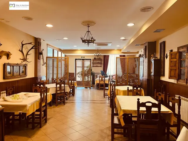 HOTEL CON RESTAURANTE Y CAFETERIA EN EL CAMINO DE SANTIAGO — 7