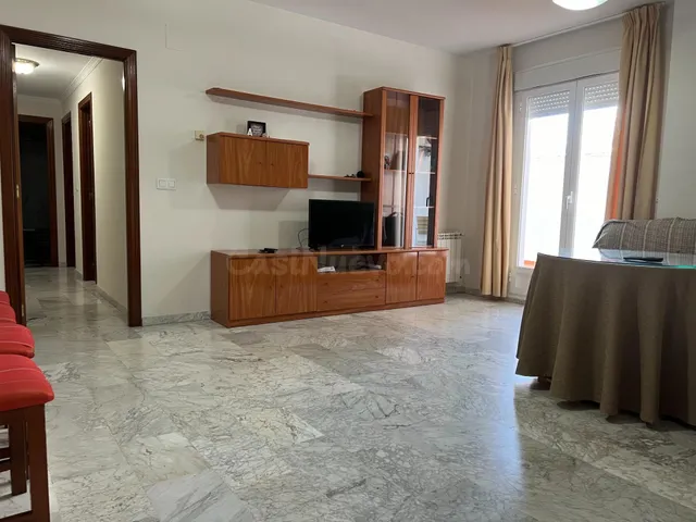 PISO 2 habitaciones CON PATIO EN EL CENTRO — 5