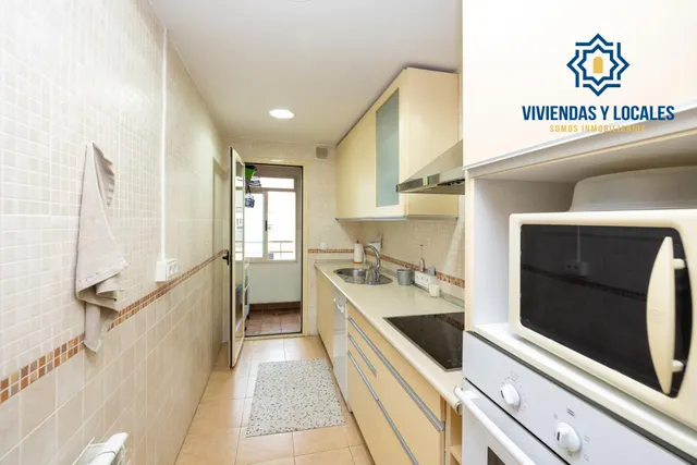 Piso de dos dormitorios en Sanders, en urbanización privada con piscina, pistas de padel, plaza de garaje y trastero — 8