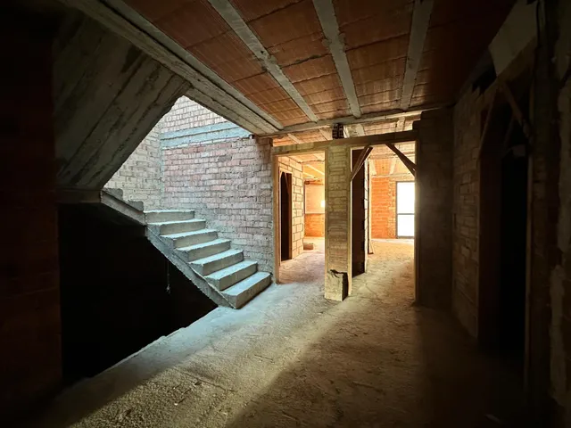 Edificio para terminar — 12