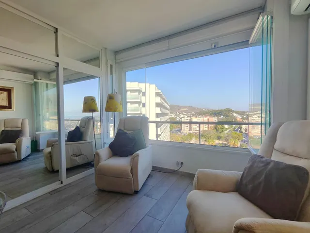 Moderno Estudio Reformado en Verdiales — 11