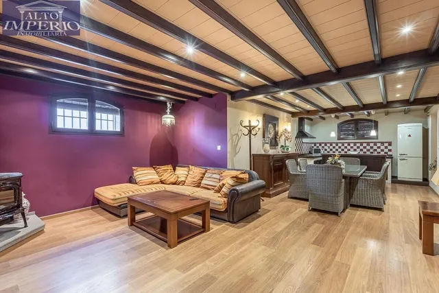 INCREÍBLE CHALET INDEPENDIENTE EN ZONA PRIVILEGIADA — 31