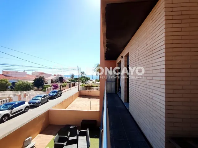 Fantástico apartamento a tan solo 150m de las playas de Punt - foto 2