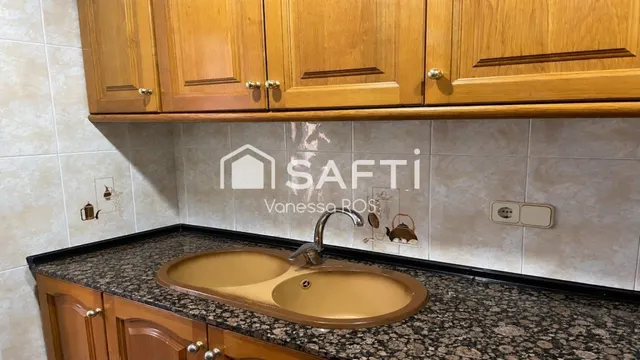 Descubre este acogedor piso  y su excelente comunicación con Barcelona. — 6