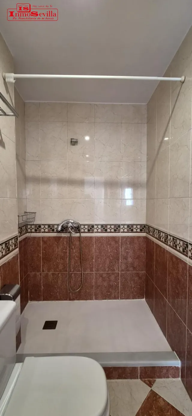 VIVIENDA CON LAS MEJORES CALIDADES Y NUEVA CONSTRUCCIÓN — 37