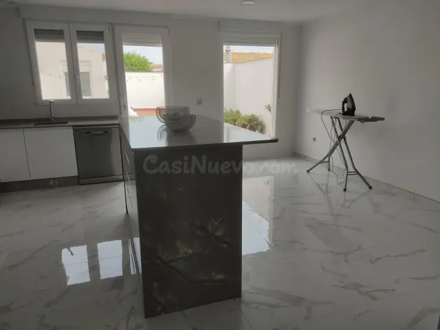 CASA INDEPENDIENTE CON ACABADOS DE LUJO - foto 5
