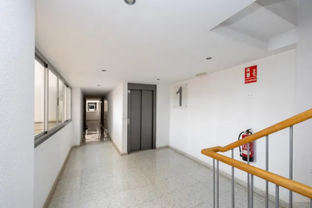 Piso en Serrallo, calle Aconcagua. Vivienda del 2007, situada en 2ª planta, con vistas despejadas — 7