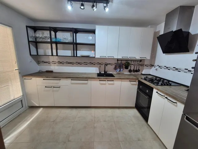 AMPLIA VIVIENDA CON TERRAZA PRIVADA, PLAZA DE GARAJE Y TRASTERO EN EL GARBANZAL, LA UNIÓN. — 10