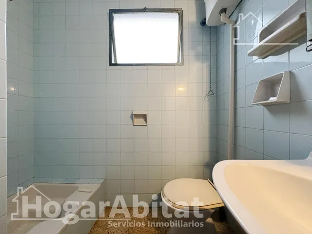 AMPLIA CASA PARA REFORMAR CON GARAJE Y TERRAZA EN EL CENTRO — 39
