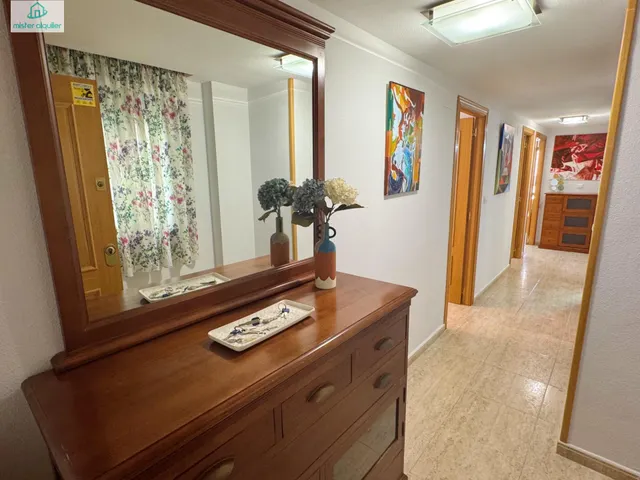 ALQUILER DE HABITACIÓN PARA ESTUDIANTE, IDEAL PARA UNIVERSITARIO DE MEDICINA Y CIENCIAS DE LA SALUD — 26