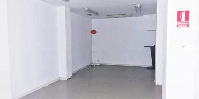 AMPLIO LOCAL EN ALQUILER CALLE MENACHO — 8