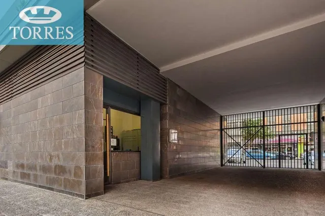 PISO CON TERRAZA, PISCINA, GARAJE Y TRASTERO EN VIALIA — 29