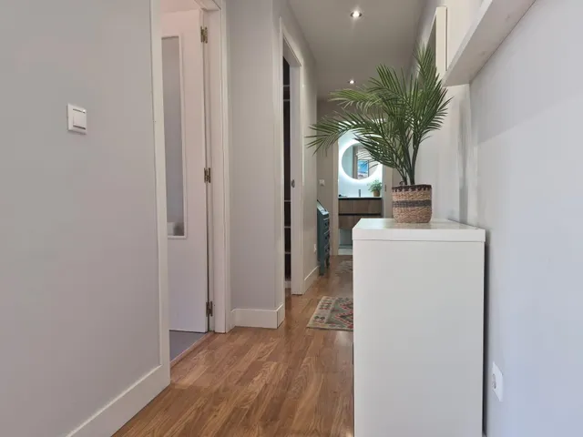 Se pone a la venta bajo con terraza y jardin  de dos habitaciones , garaje y piscina comunitaria — 11