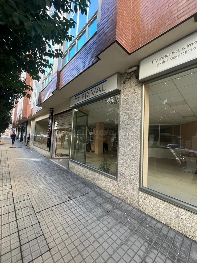 SE ALQUILA LOCAL EN EL CENTRO ACONDICIONADO - foto 2