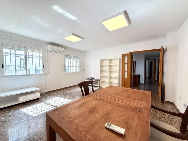 Piso de 4 habitaciones en alquiler en Torrent — 23