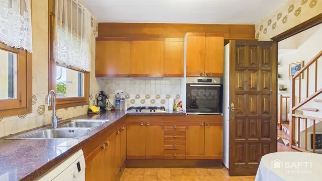 Casa 4 habitaciones con garaje, piscina y vista mar - foto 4