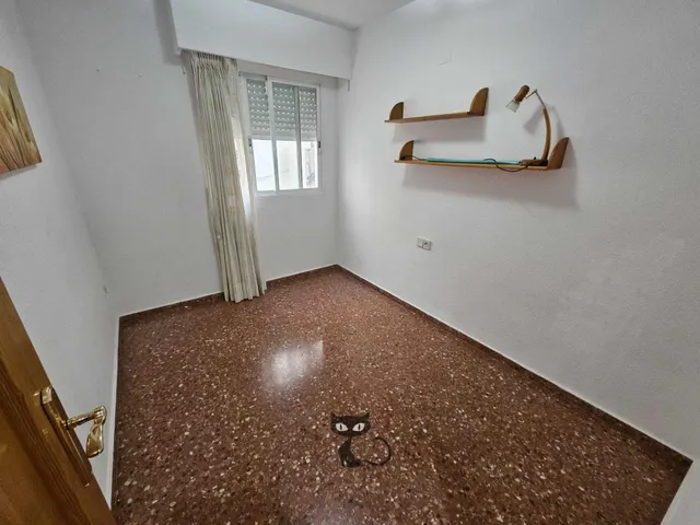 Piso Amplio con Balcón, Trastero, Plaza de Garaje y Ascensor en Massanassa!!! — 29