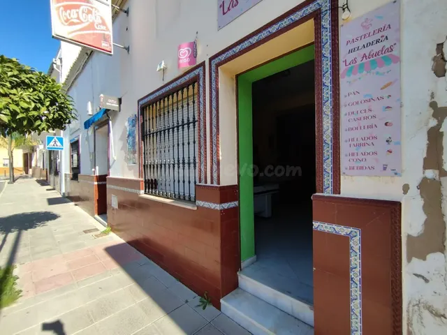Local comercial 430m² en venta - Beas - foto 3