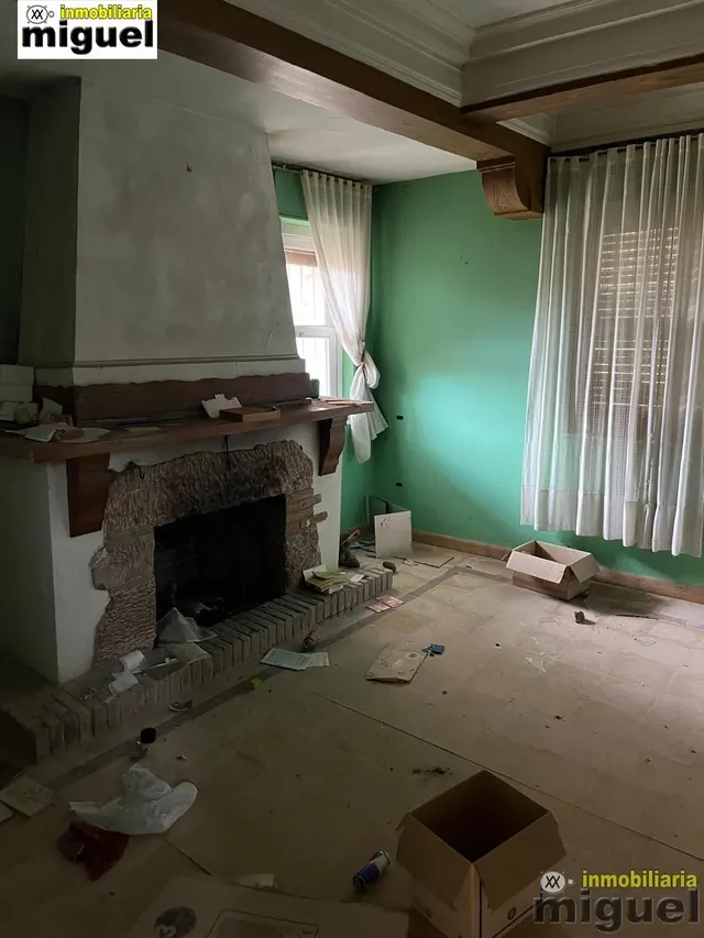 Se vende gran propiedad para rehabilitar en Abándames, Peñamellera Baja — 11