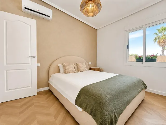Villa de 4 dormitorios 2 baños en punta prima ( orihuela costa ) — 29