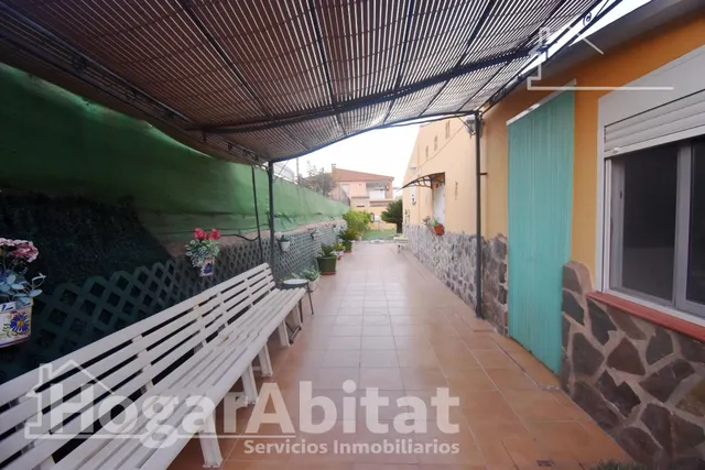 ¡Encantador Chalet! Muy amplio y sofisticado, con gran garaje, terraza, jardín y parcela — 19