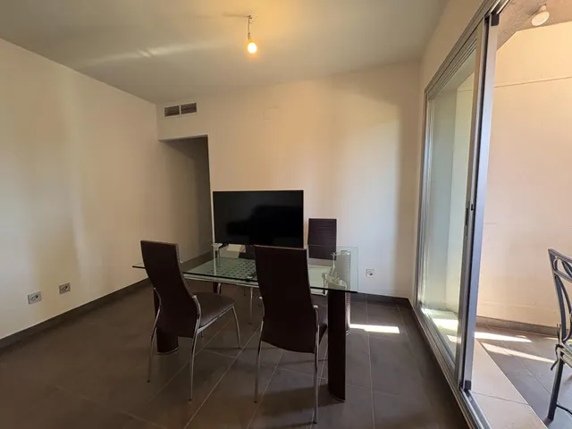 Alquilamos este fabuloso piso amueblado en novosur, alhendin. — 26