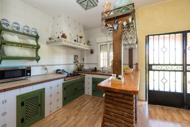 Impresionante villa de cuatro plantas en Urbanización los Cerezos de Gojar!! — 40