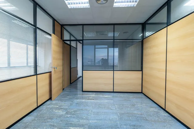 OFICINAS EN PUERTO  DE SAGUNTO — 11