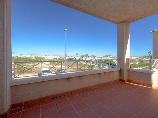Playa Flamenca! Encantador Bungalow con gran terraza y vistas despejadas + Solarium privado con vistas al mar + Piscina comunitaria + Parking comunitario — 3