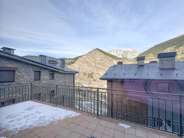 Piso en Canillo - Zona El Forn — 2