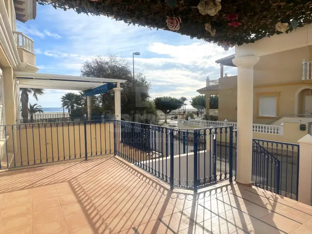 EXPLENDIDO DÚPLEX EN LA PLAYA DE VERA — 4