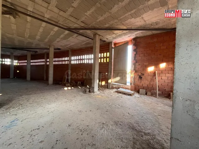 LOCAL COMERCIAL (CON 25 PLAZAS DE GARAJE ) EN MOLINA DE SEGU - foto 5