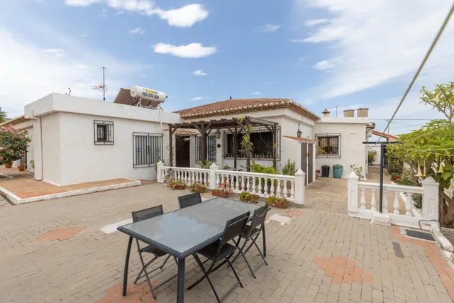 VILLA EN EL PUNTALÓN. MOTRIL — 12