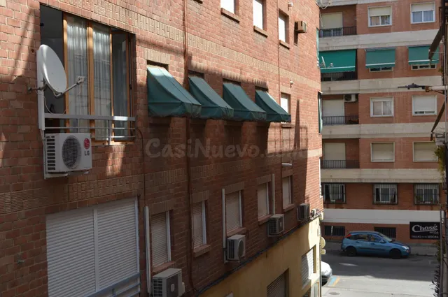 PISO CÉNTRICO DE ALQUILER PARA ESTUDIANTES - foto 5