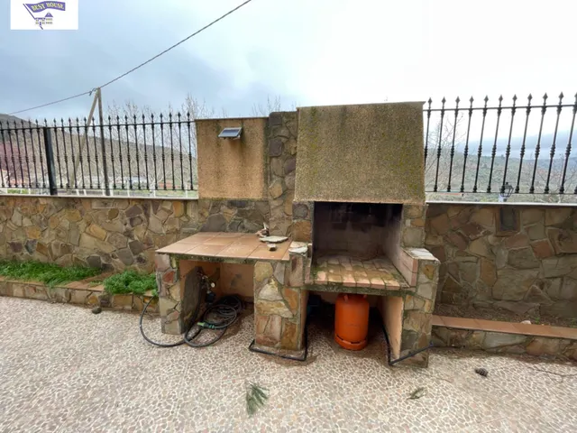 CASA EN ALCARAZ — 3