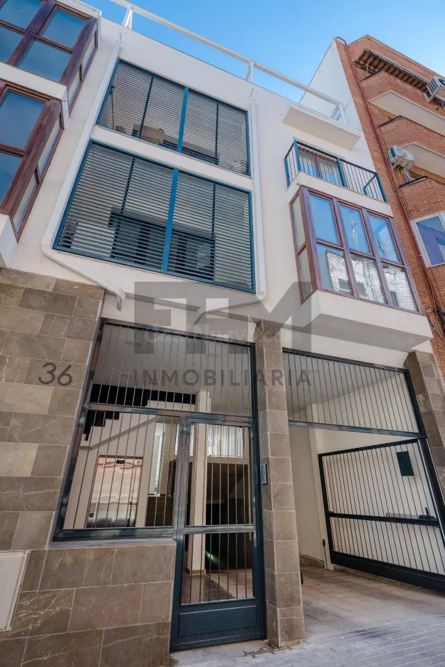 Piso de obra nueva en Valdeacederas - foto 4