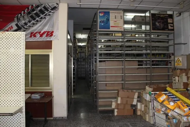 Venta de amplio LOCAL COMERCIAL en Gandia — 13