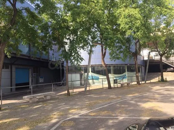 Local en alquiler en el Parque Comercial Atrium – Sant Andre - foto 3