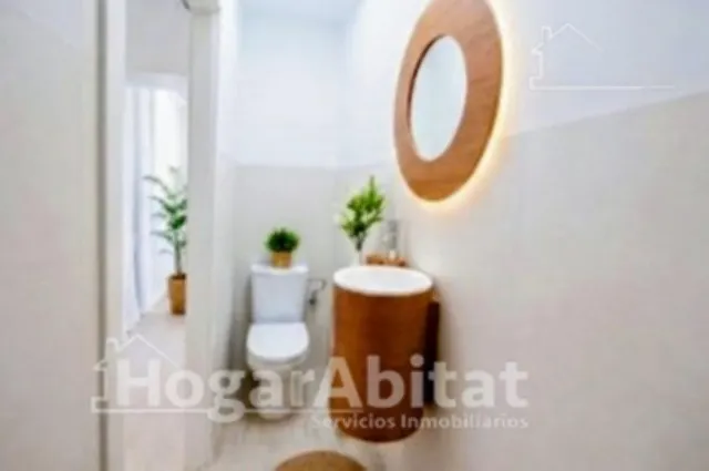 REFORMADA Y ACOGEDORA CON BUHARDILLA Y TERRAZA — 37
