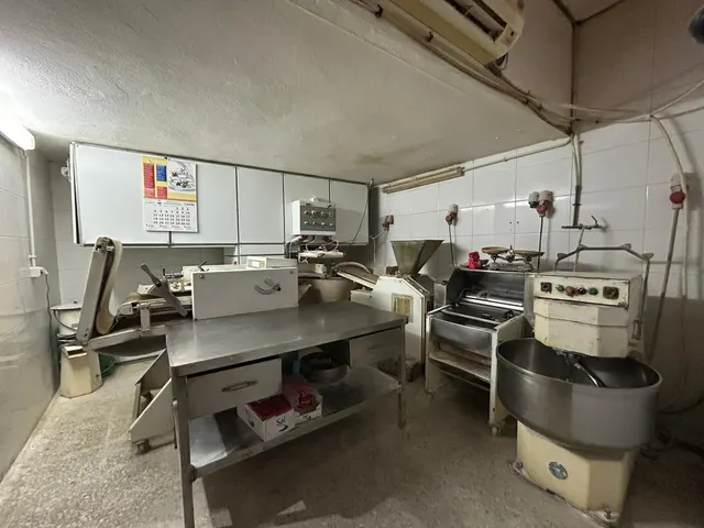 Local comercial 231m² en venta - Marbella — 11