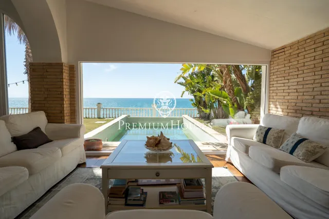Exclusiva casa frente al mar - foto 4
