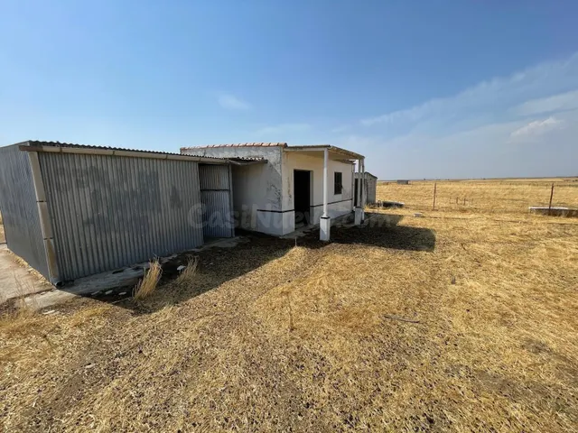 PARCELA RUSTICA DE 11418 METROS CON CONSTRUCCIÓN EN MALPARTI