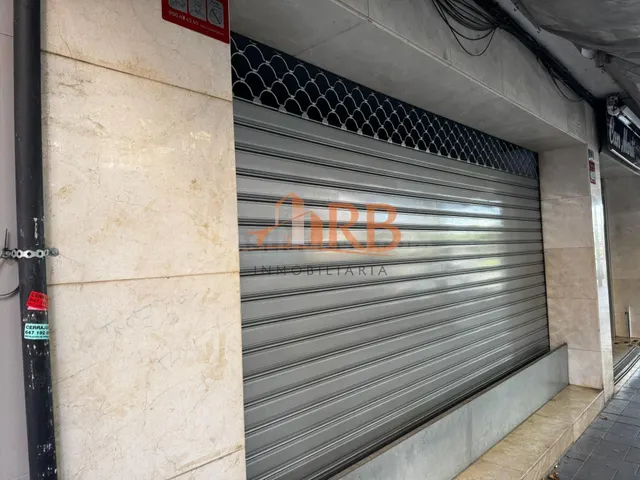 Tu negocio, en el centro de Castelldefels — 2