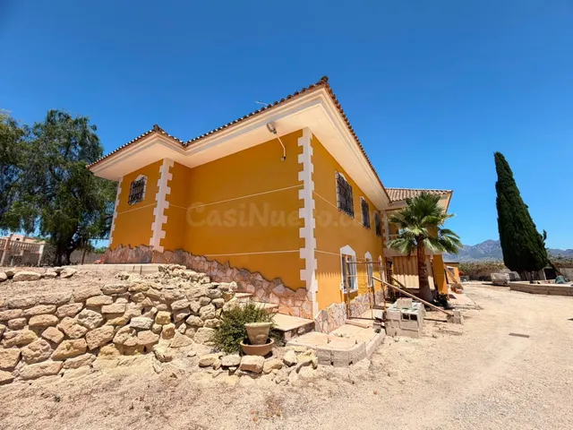 Espectacular chalet independiente con 7 dormitorios, piscina y 1.520 m2 de parcela en Río Park — 9